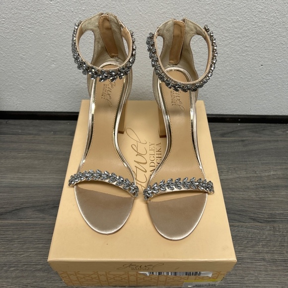 Women's Mayra Block Heel Evening Sandals Champagne Satin - Picture 4 of 9